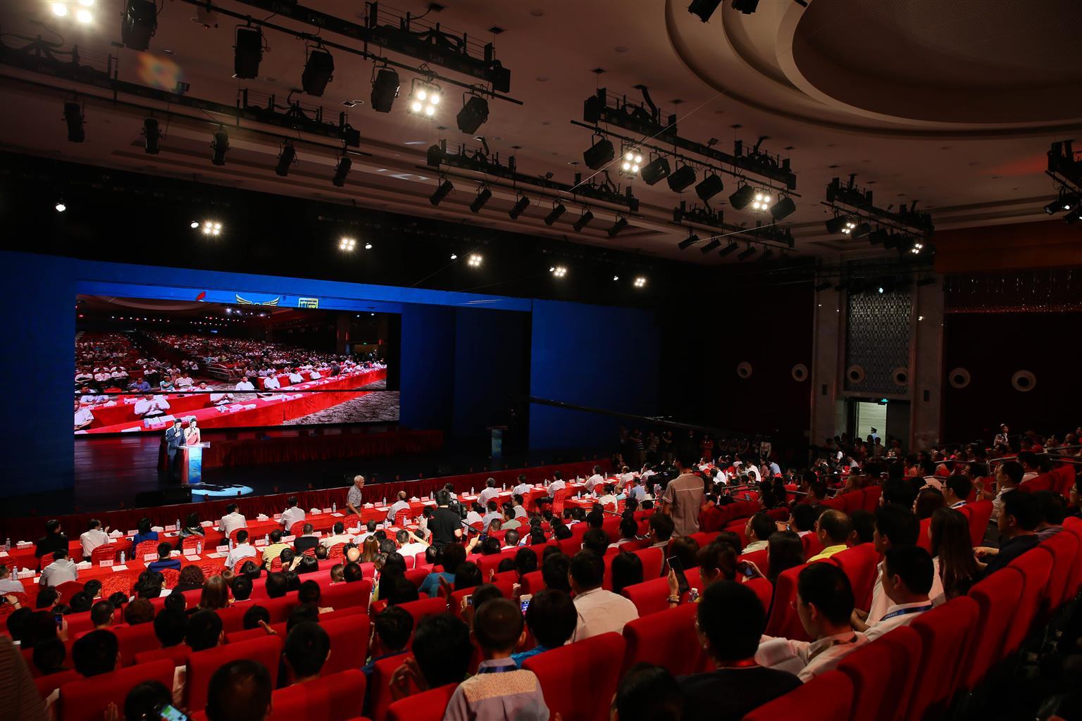 Shenzhen Baoan Plus Gems Cube Hotel Bagian luar foto
