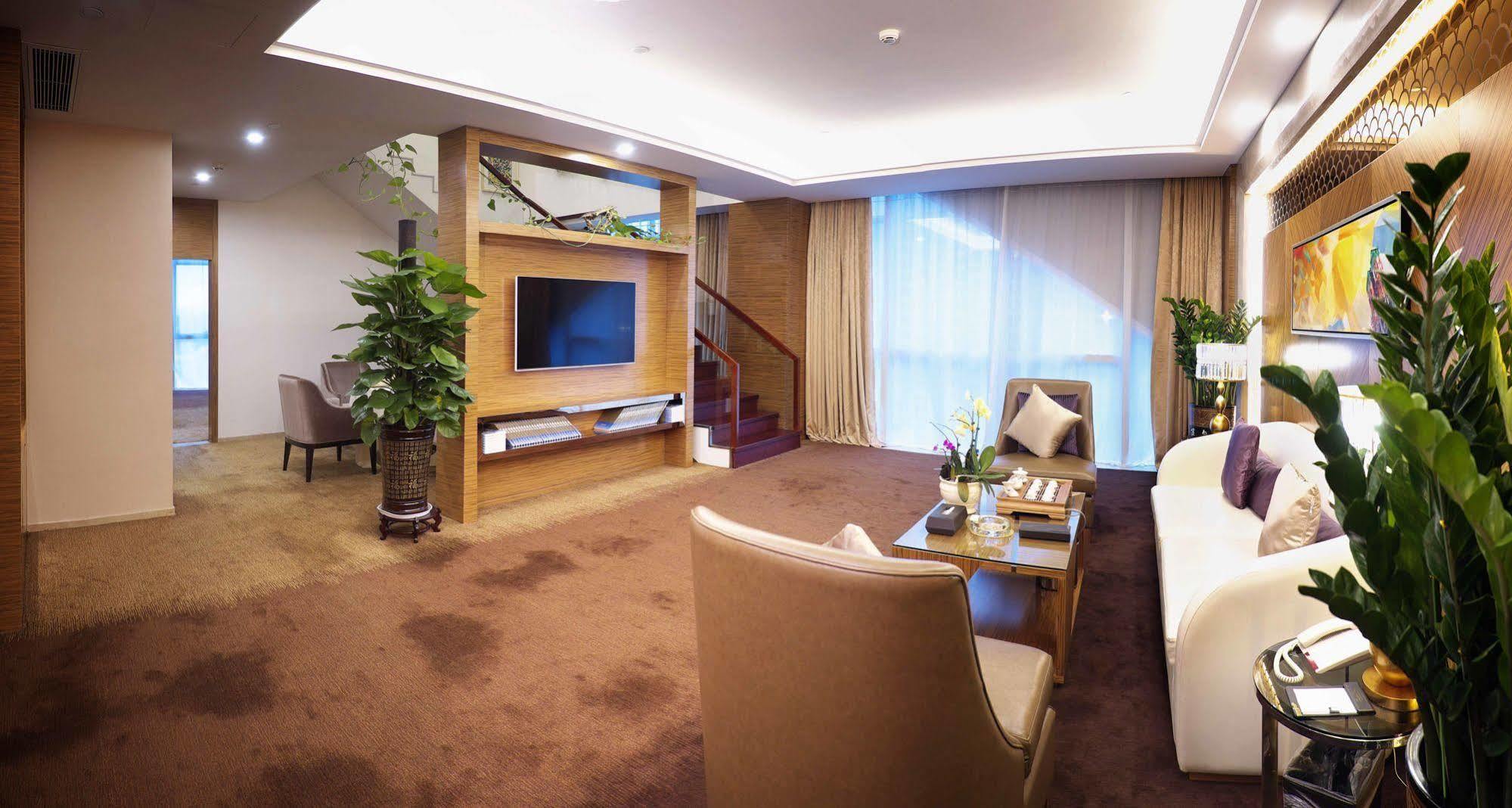 Shenzhen Baoan Plus Gems Cube Hotel Bagian luar foto